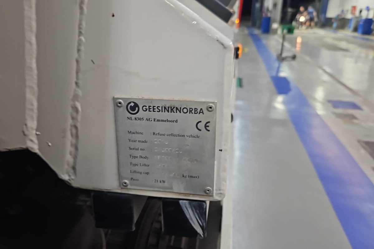 WhatsApp Image 2024-10-10 at 11.42.51 (2)