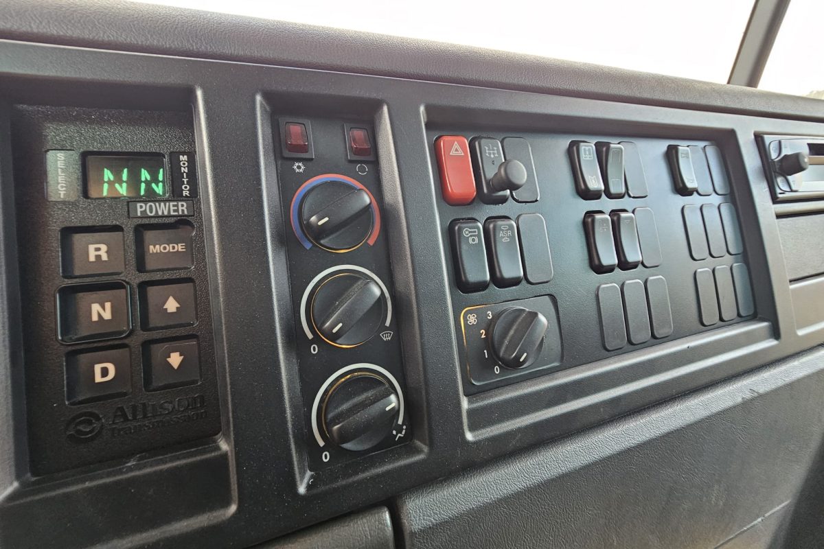 WhatsApp Image 2024-10-29 at 17.32.35 (2)