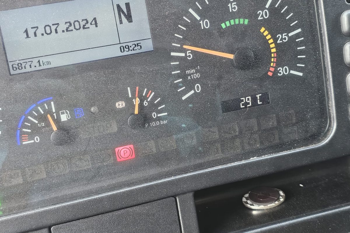 WhatsApp Image 2024-10-29 at 17.32.35 (3)